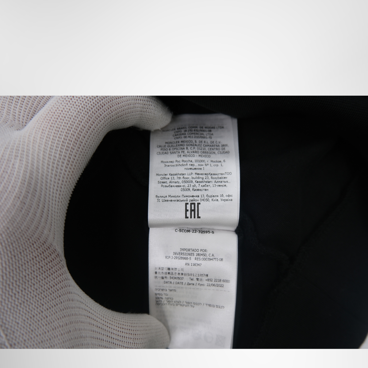 Moncler Half-Zip Cotton Mock-Neck Sweatshirt – Pre-Owned Luxury Brand Apparel – Antonio & Co Tag 2