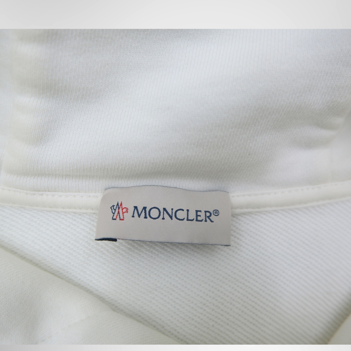 Moncler White Hoodie – Pre-Owned Luxury Apparel – Antonio & Co Tag 