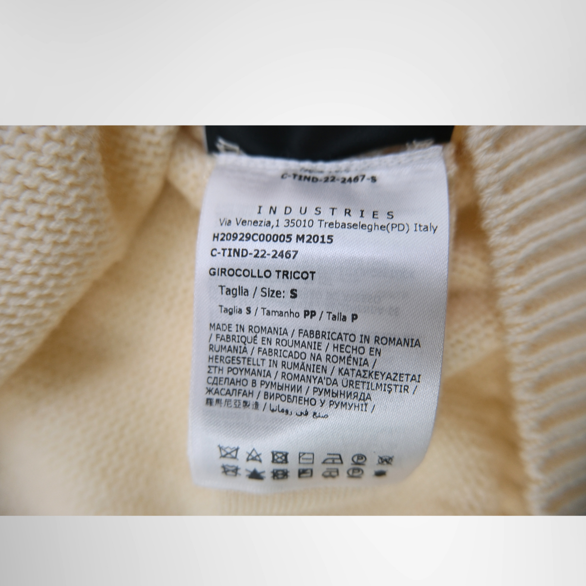 Moncler White Sweater – Pre-Owned Luxury Apparel – Antonio & Co Tag 2