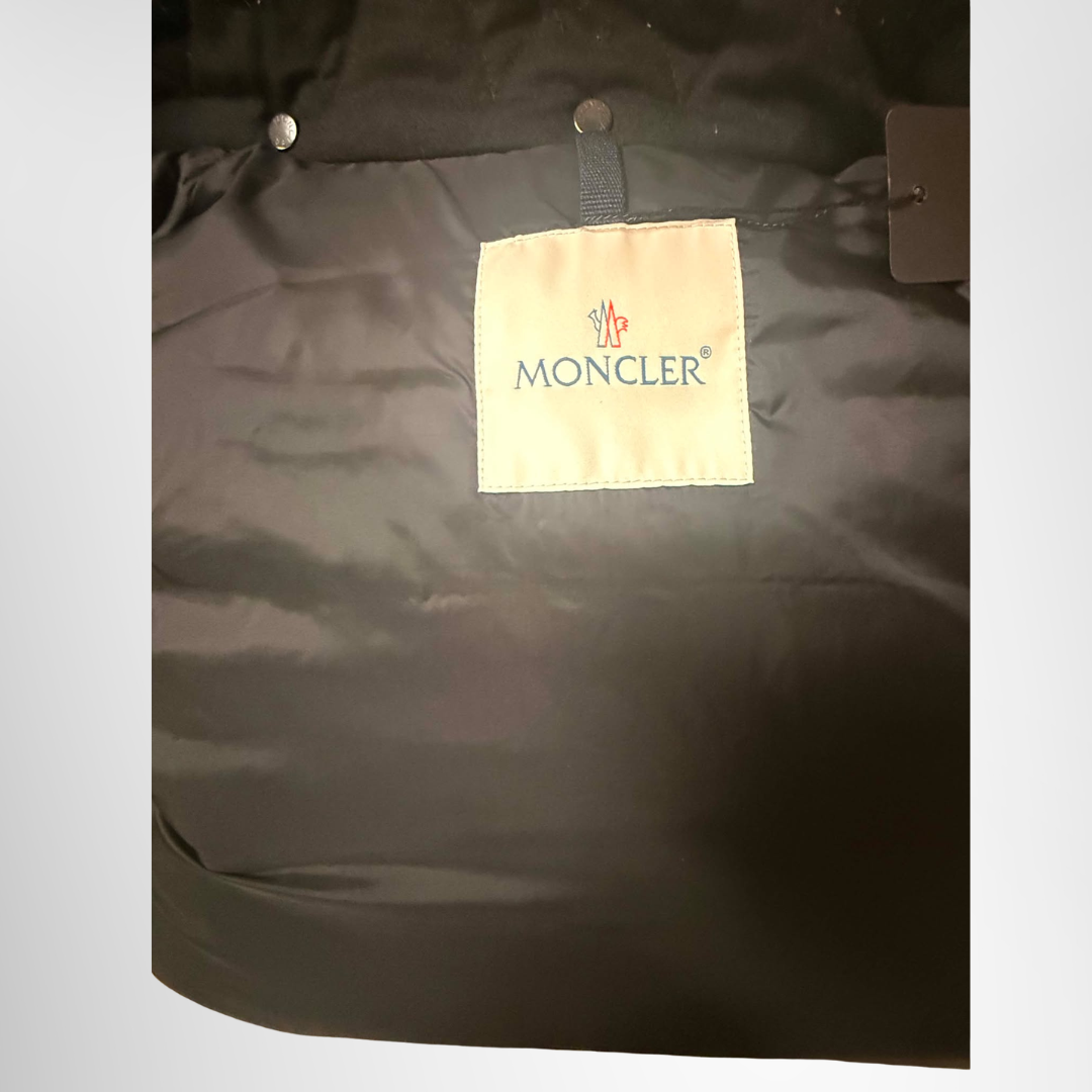 Moncler Preowned Luxury Jacket Ryan Down Jacket Tag View