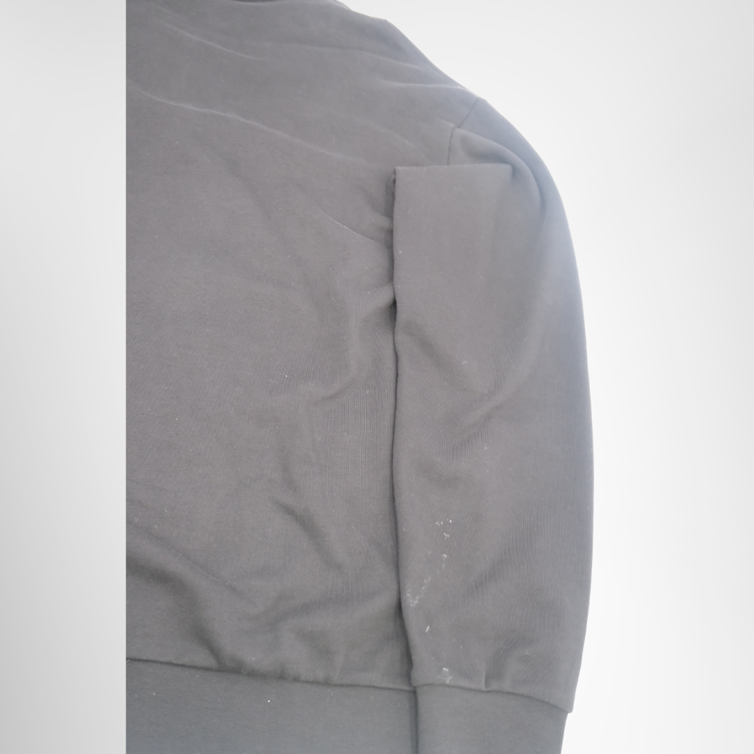 Moncler Preowned Luxury Zip Sweater Apparel Sleeve2 - Antonio & Co.