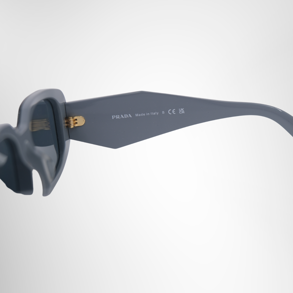 Prada Symbole PR 17WS Sunglasses – Pre-Owned Luxury Brand Sunglasses – Antonio & Co Right Interior View