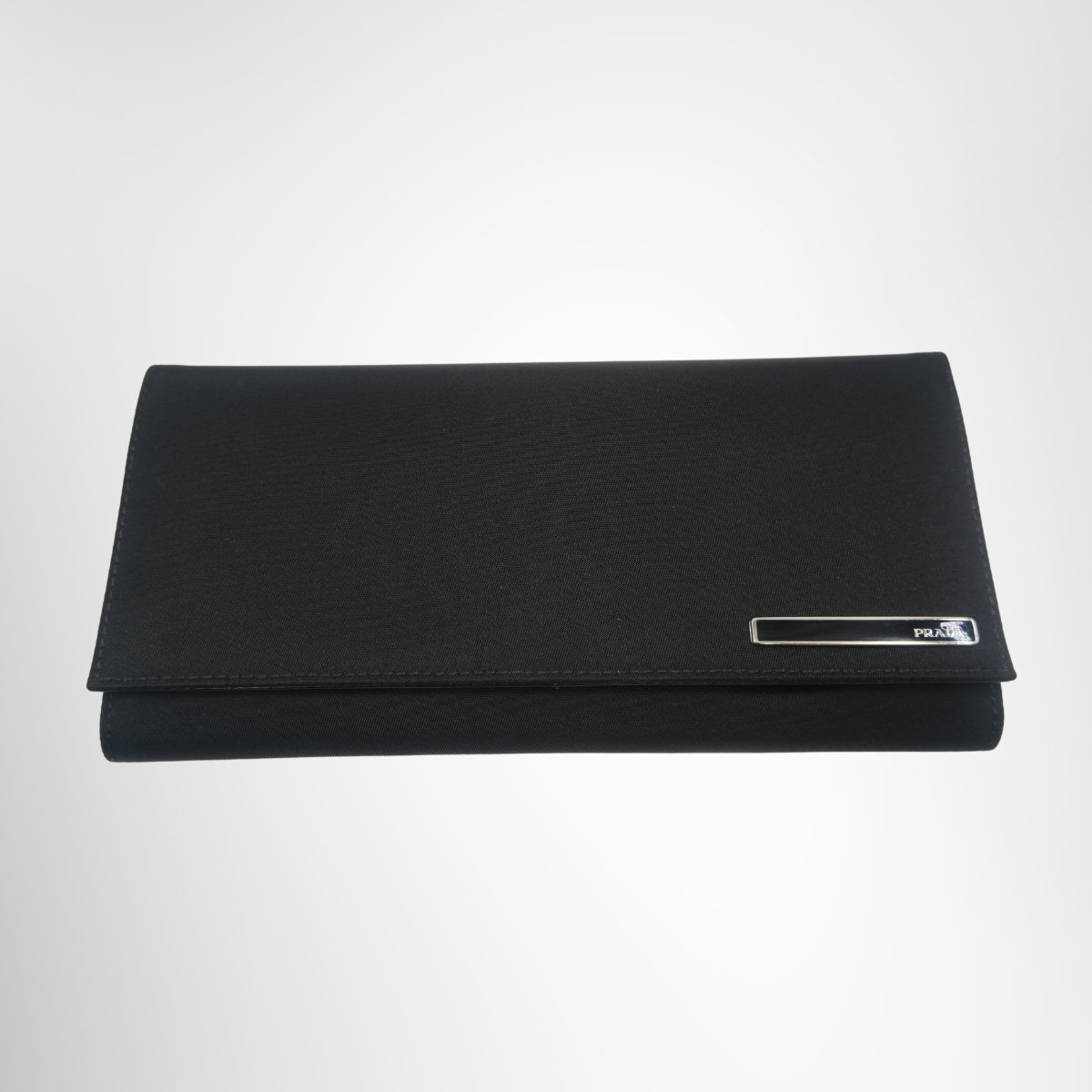 Prada Tessuto Continental Wallet – Pre-Owned Luxury Brand Wallet – Antonio & Co Front Page