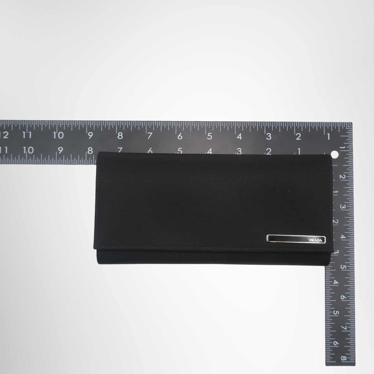 Prada Tessuto Continental Wallet – Pre-Owned Luxury Brand Wallet – Antonio & Co  Measurement View