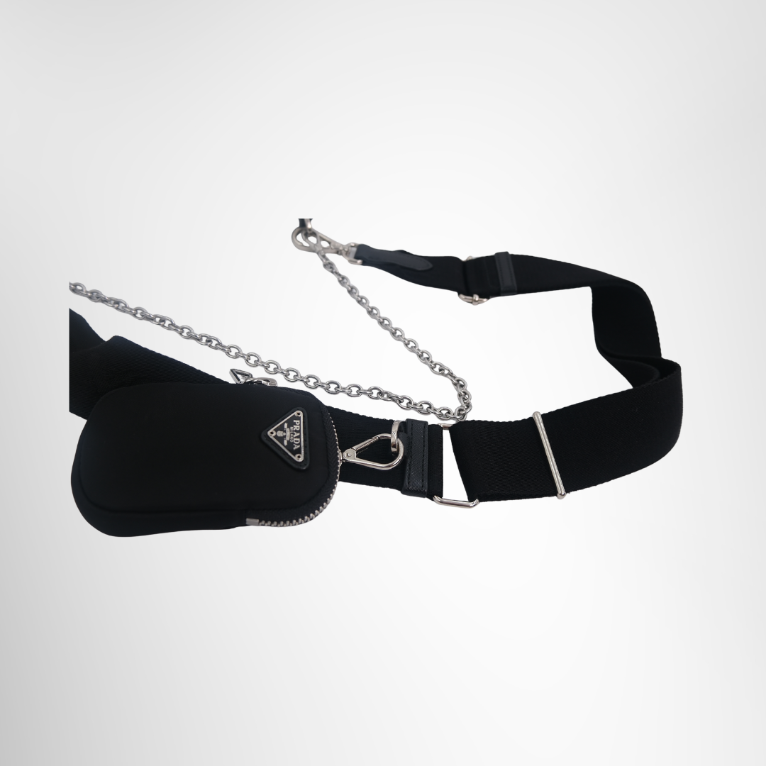 Prada Preowned Luxury Bag Re-Edition 2005 Chain Shoulder Bag Strap View