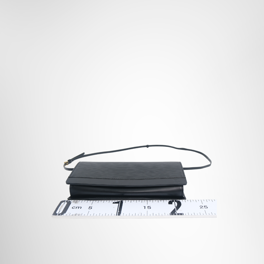 Honfleur Clutch Crafted Black Epi