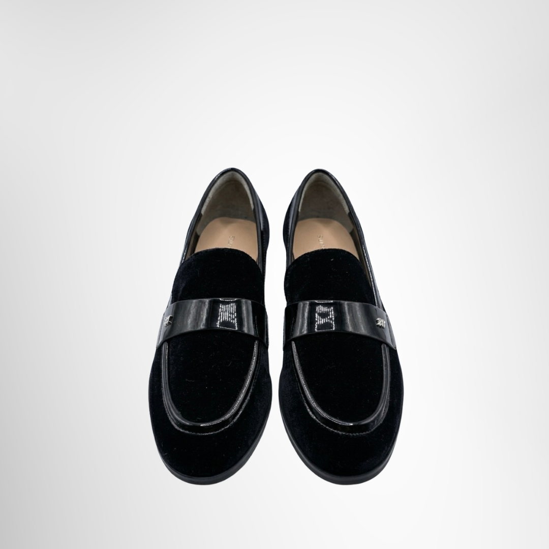 Stuart Weitzman Preowned Luxury Shoes Owen Loafer Front View