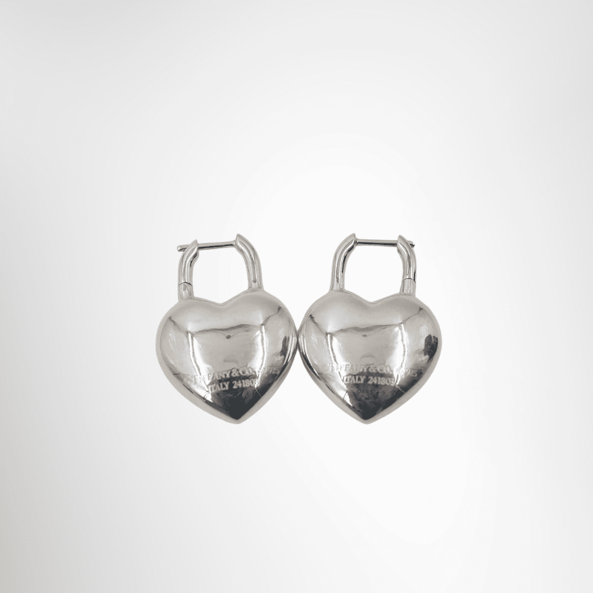 Tiffany & Co Return to Tiffany™ Full Heart Earrings – Pre-Owned Luxury Accessories – Antonio & Co Back View