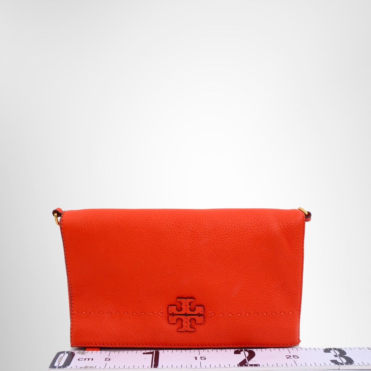 Tory Burch Preowned Luxury 2-way Clutch Bag - Antonio & Co. Front View2