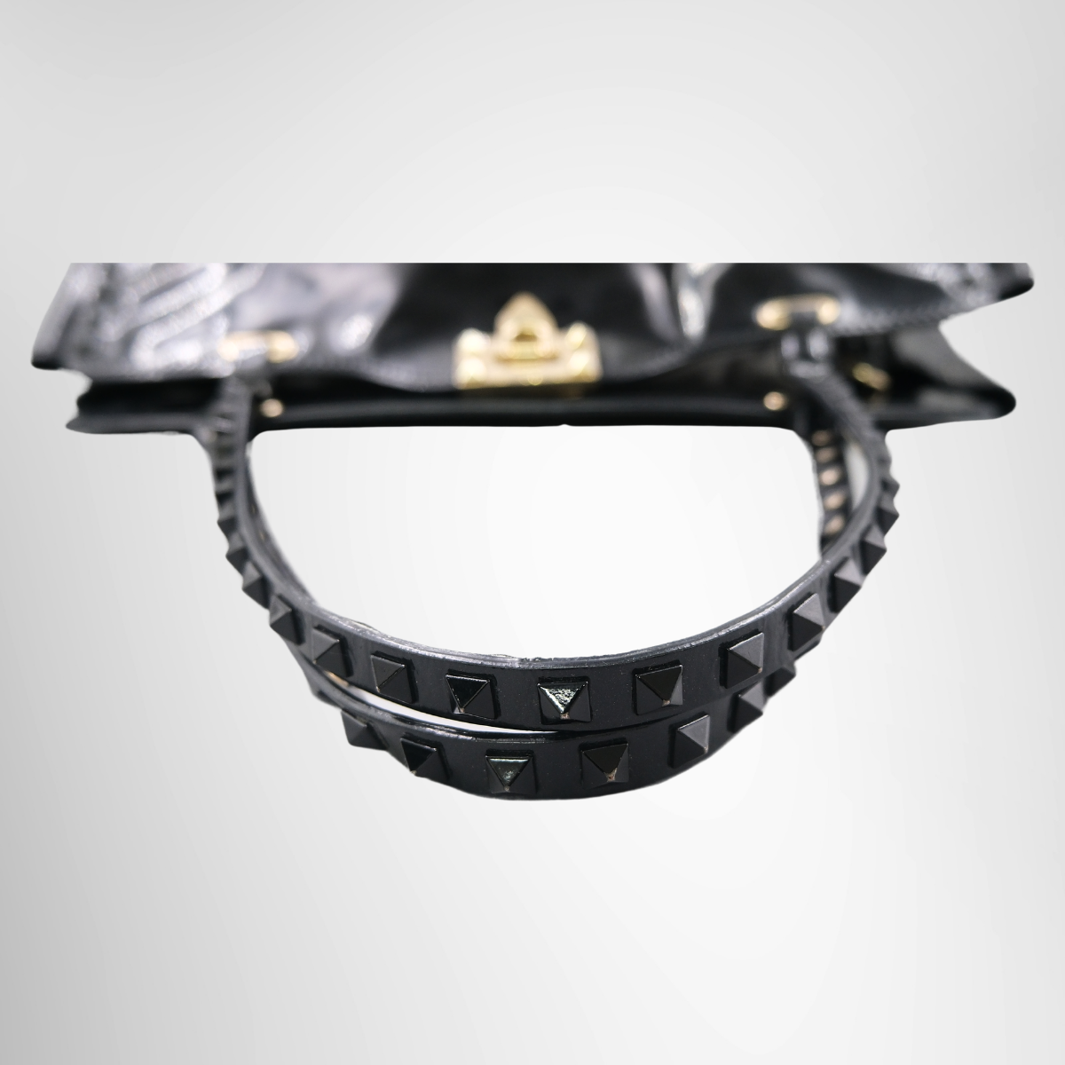 Valentino Garavani Rockstud Trapeze Tote Bag in Patent Leather