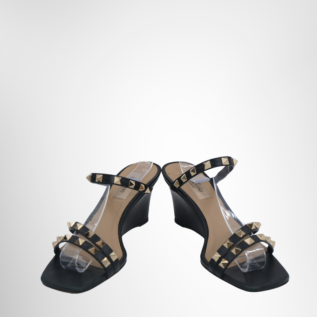 Valentino Preowned Luxury Sandals Rockstud Sandals Front View 2