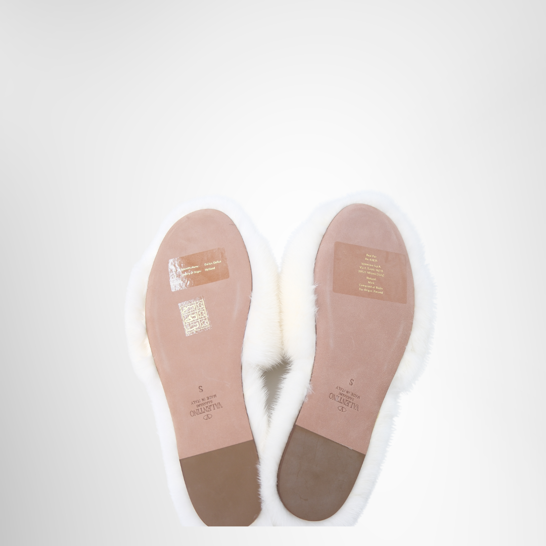 Valentino White Mule Shoes – Pre-Owned Luxury Shoes – Antonio & Co –Bottom View 